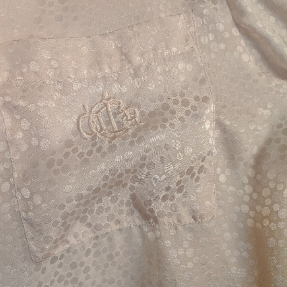 Button down - Picture 2 of 3